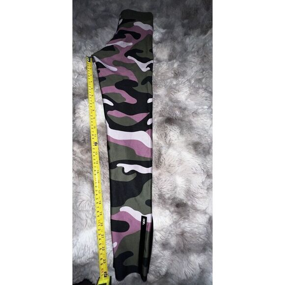 COR by Ultracor Camo Collegiate Legging Blush Patent Nero XSmall EUC,$185 - Picture 9 of 14